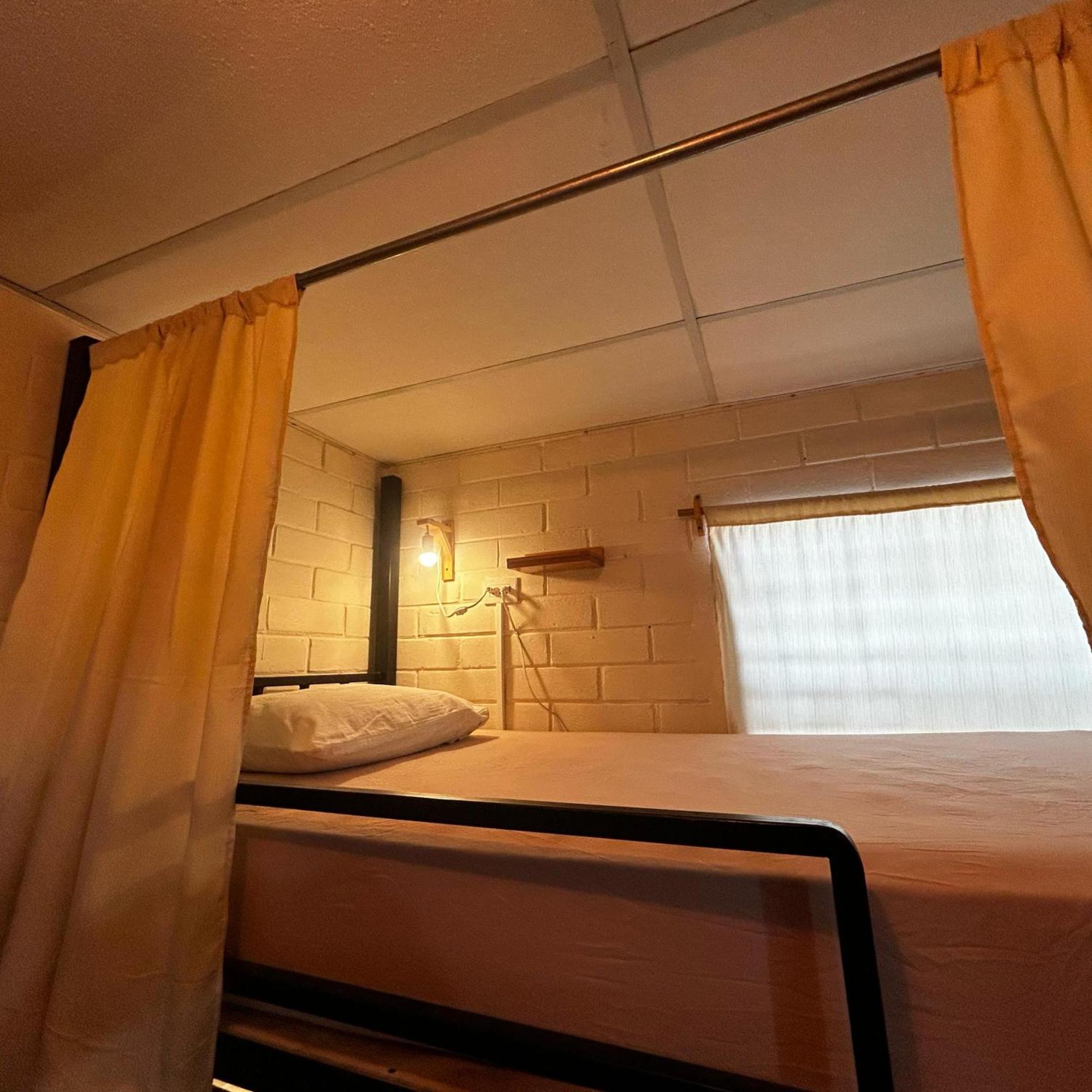 Casa Coco Hostel サンタ・アナ エクステリア 写真